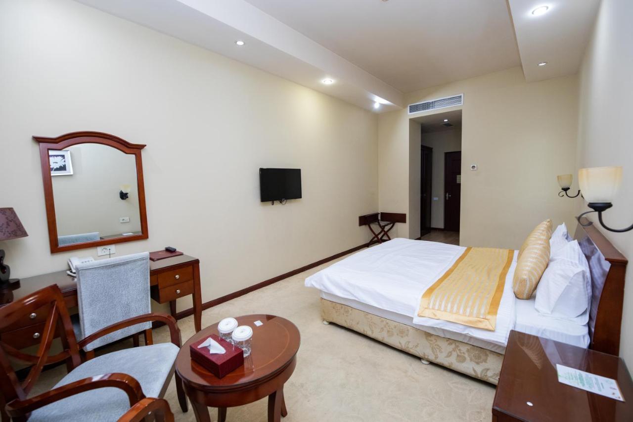 Diamond Hotel Yerevan Luaran gambar