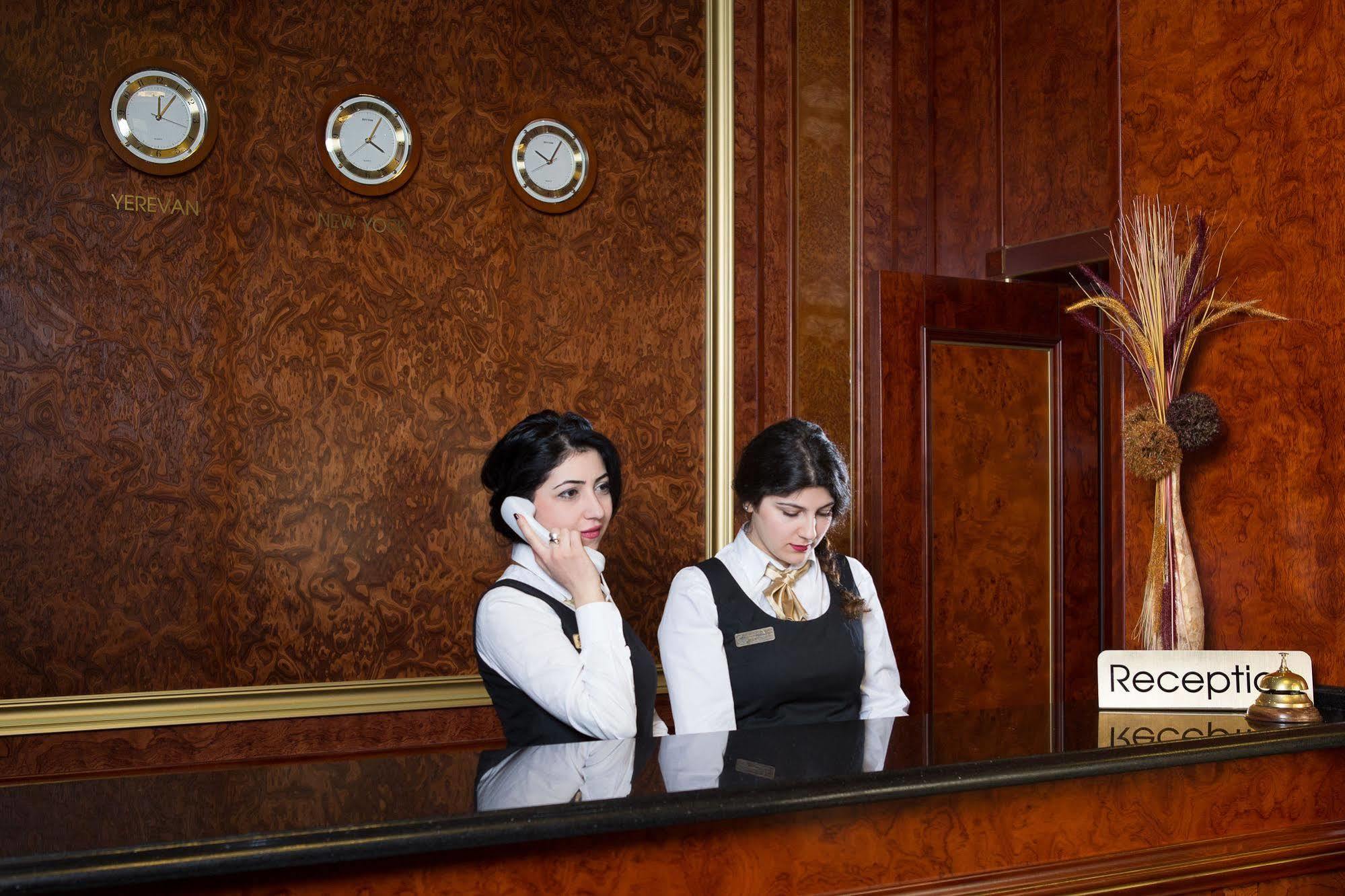 Diamond Hotel Yerevan Luaran gambar