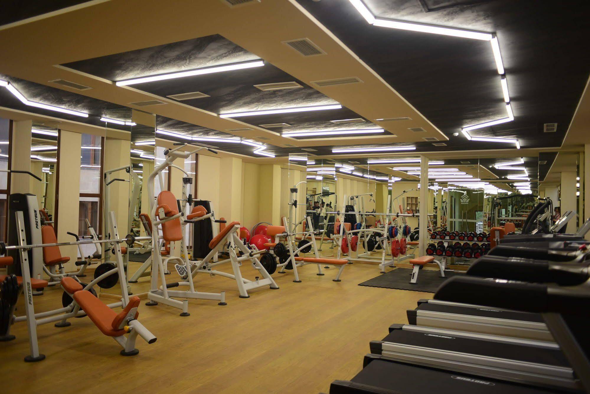 Diamond Hotel Yerevan Luaran gambar